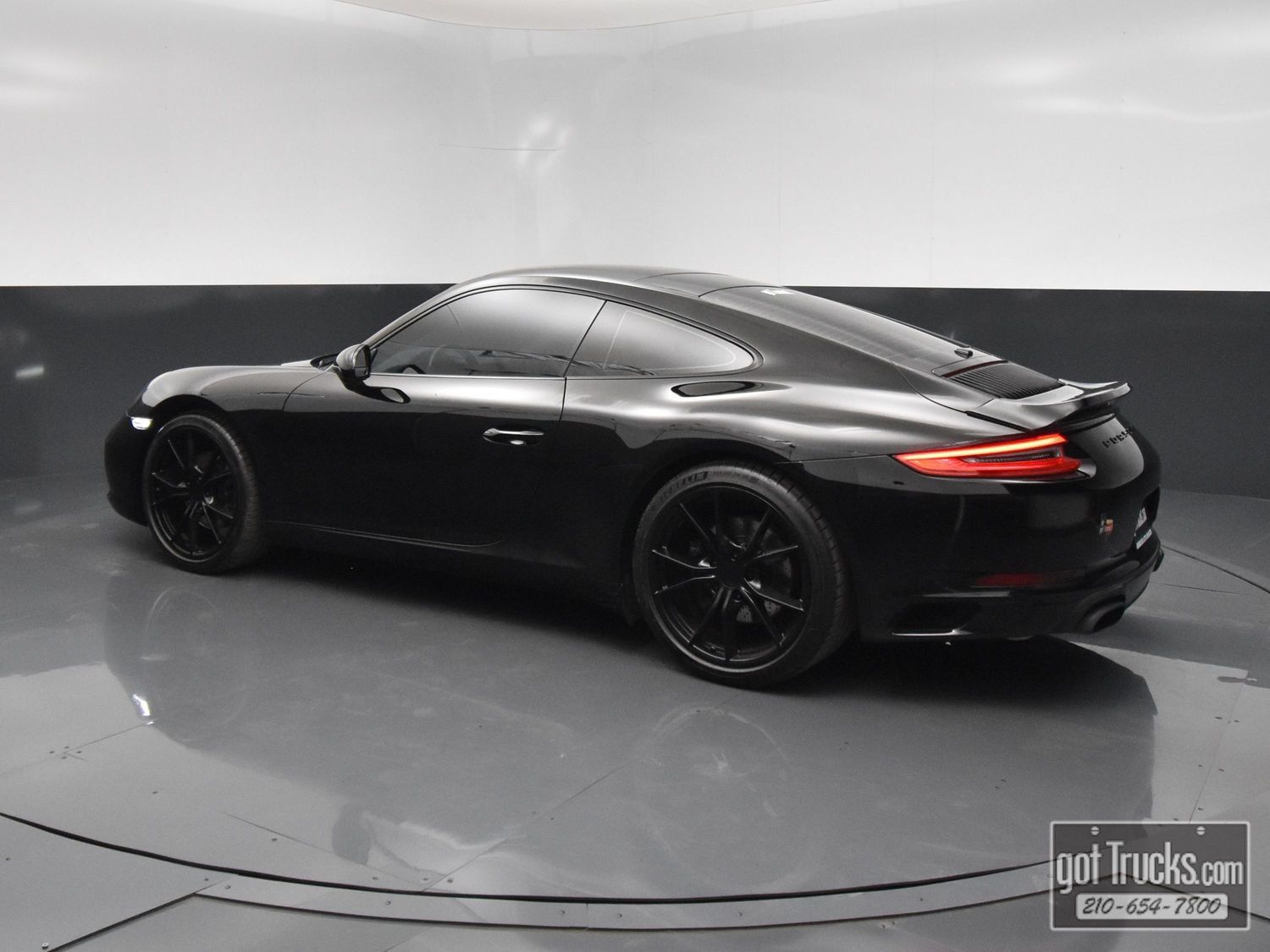 Used 2018 Porsche 911 Carrera T RWD image 40
