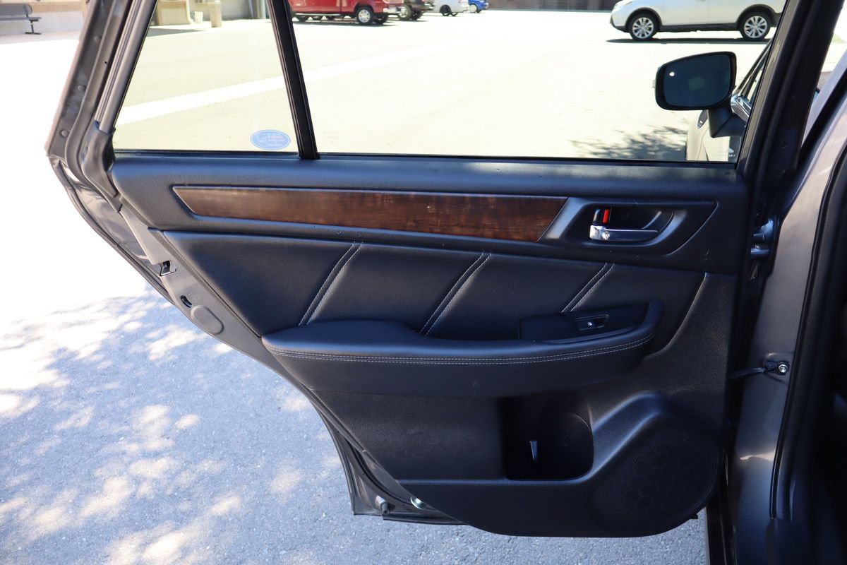 Used 2018 Subaru Outback 3.6R Limited AWD/4WD image 24