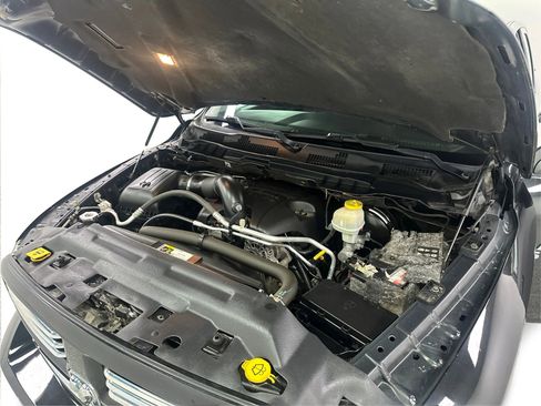 Used 2017 RAM 1500 Sport image 12