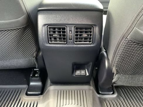 Certified 2024 Toyota 4Runner SR5 AWD/4WD image 33