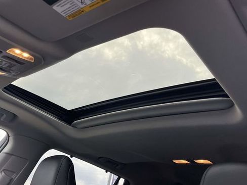 Used 2021 Toyota Highlander Limited image 14