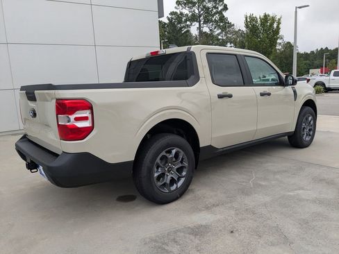 New 2025 Ford Maverick XLT w/ XLT Luxury Package image 5