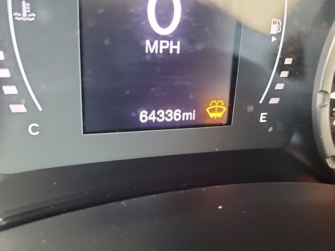 Used 2020 Jeep Renegade Sport w/ Sport Appearance Group FWD image 34