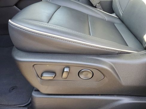 Certified 2025 Chevrolet Tahoe Premier image 6