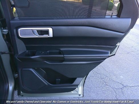 Used 2020 Ford Explorer Limited image 30