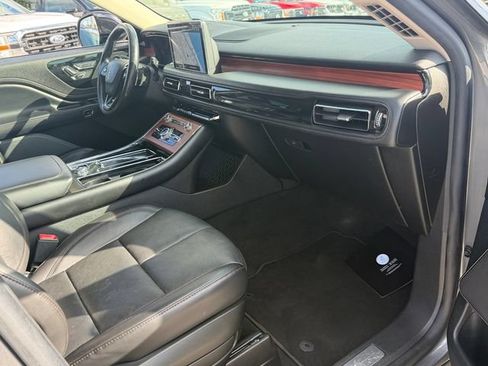 Used 2022 Lincoln Aviator Reserve RWD image 16