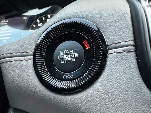 Used 2024 Jeep Compass Limited image 35