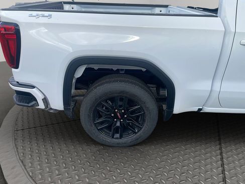 New 2026 GMC Sierra 1500 Elevation image 28