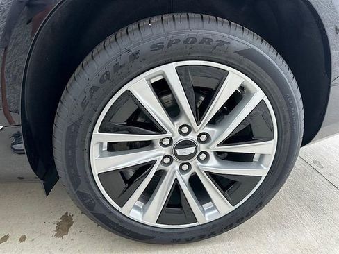 New 2026 Cadillac Vistiq Luxury image 25