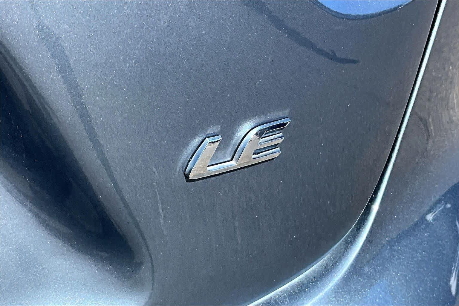 Used 2022 Toyota Corolla LE FWD image 9