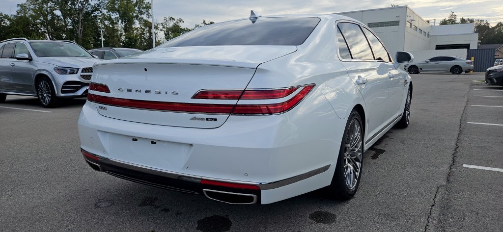 Used 2022 Genesis G90 5.0 Ultimate AWD/4WD image 7