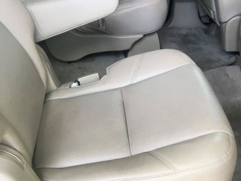 Used 2012 GMC Yukon XL Denali RWD image 20
