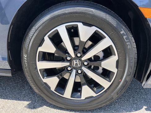 Used 2025 Honda Odyssey EX-L image 26