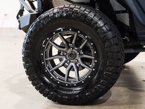Used 2021 Jeep Wrangler Unlimited Rubicon AWD/4WD image 10