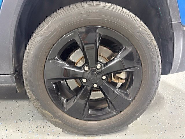Used 2021 Jeep Cherokee Latitude Plus AWD/4WD image 9