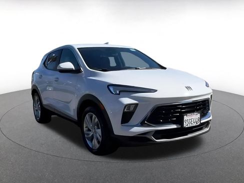 Used 2025 Buick Encore GX Preferred image 3