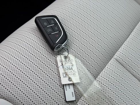 New 2026 Cadillac Vistiq Luxury image 34