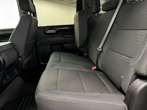 Used 2024 Chevrolet Silverado 3500 LT image 33