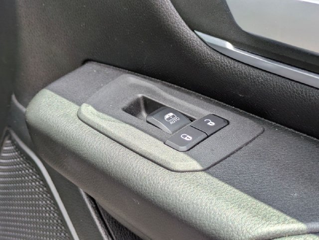 Used 2025 RAM 1500 Big Horn AWD/4WD image 32