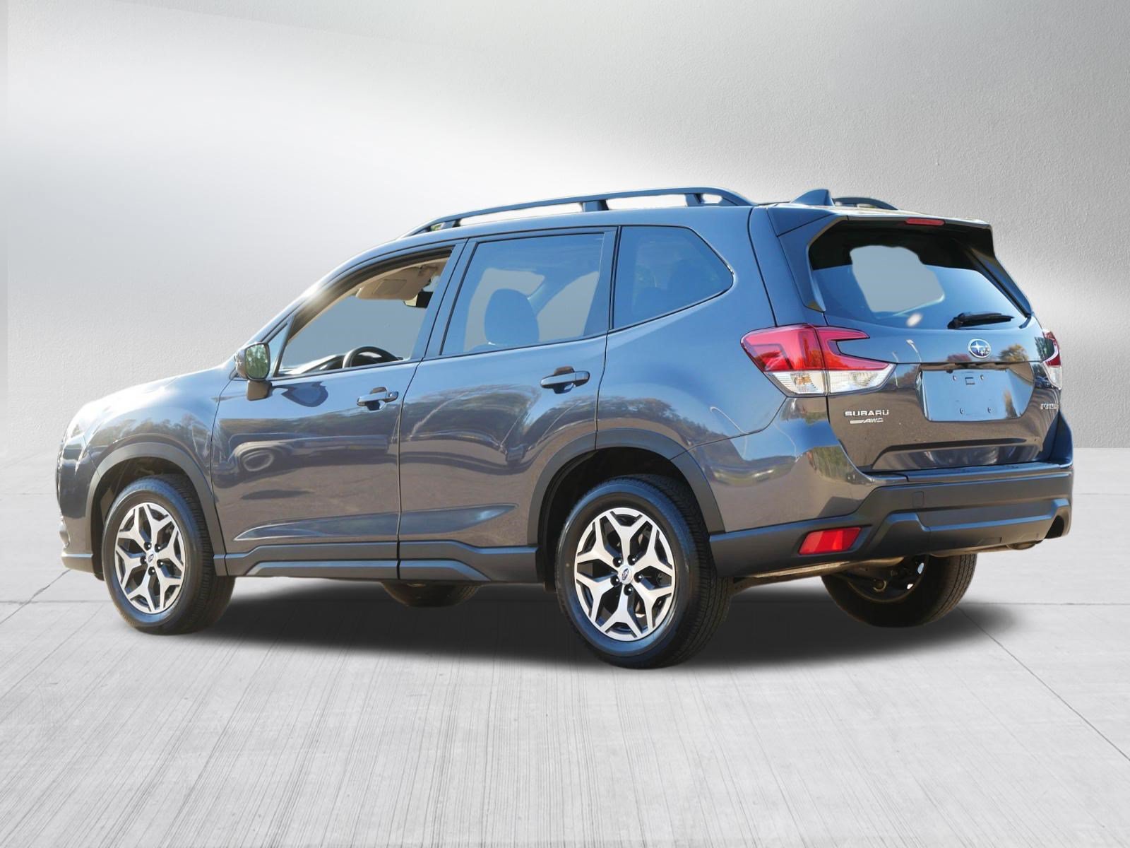 Used 2024 Subaru Forester Premium AWD/4WD image 5