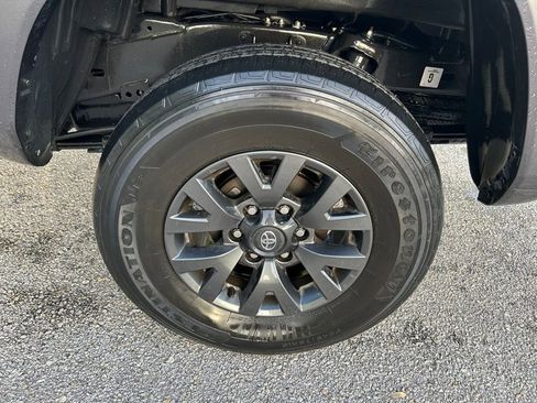 Used 2023 Toyota Tacoma SR5 AWD/4WD image 10