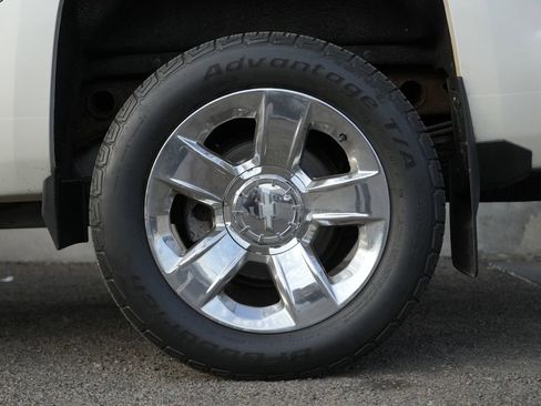 Used 2014 Chevrolet Silverado 1500 LTZ w/ LTZ Plus Package AWD/4WD image 14