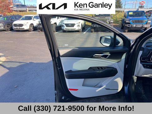 Certified 2025 Kia Sportage EX w/ Premium Package image 26