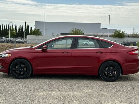 Used 2016 Ford Fusion SE FWD image 6