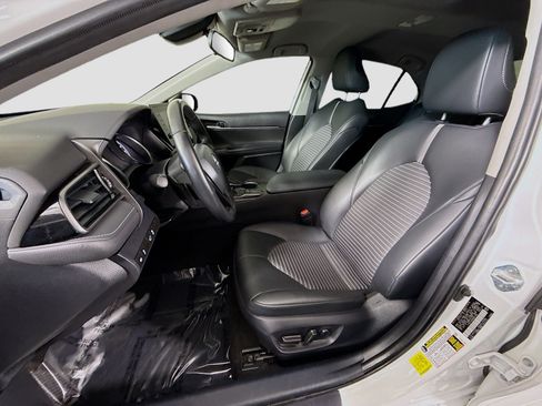 Used 2024 Toyota Camry SE FWD image 21
