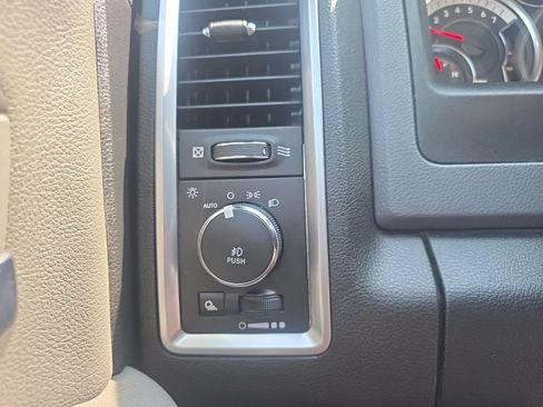 Used 2018 RAM 1500 Big Horn AWD/4WD image 16