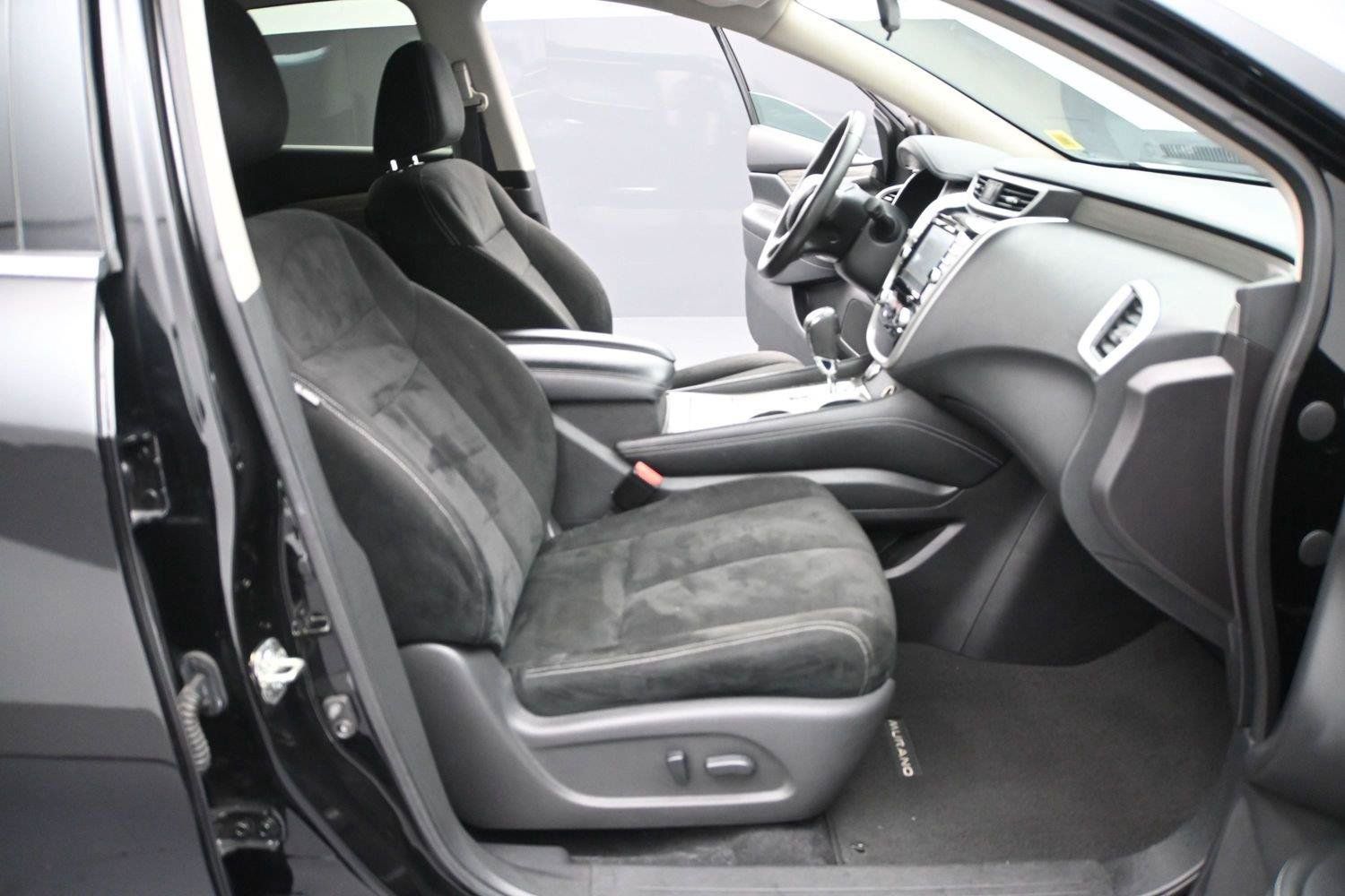 Used 2016 Nissan Murano SV AWD/4WD image 16