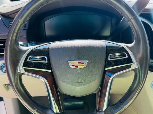 Used 2015 Cadillac Escalade ESV Premium image 11