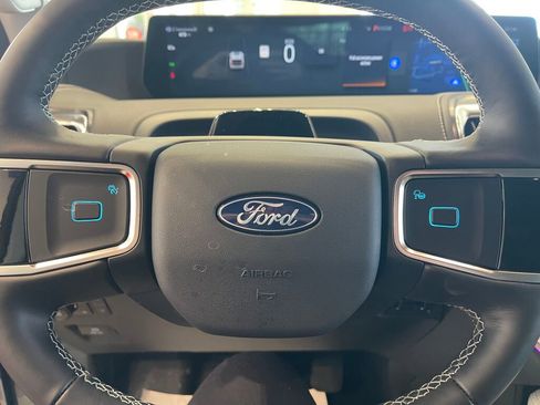 New 2026 Ford Expedition Platinum w/ Platinum Ultimate Package image 7