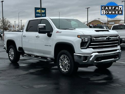 Used 2025 Chevrolet Silverado 3500 LTZ w/ LTZ Plus Package image 8