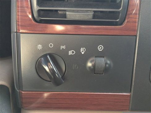 Used 2005 Ford F250 Lariat image 24