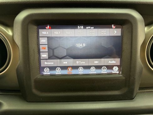 Used 2019 Jeep Wrangler Unlimited Sport S AWD/4WD image 25