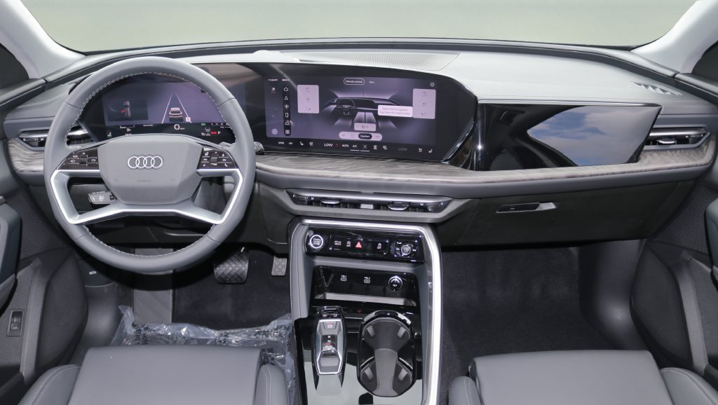 New 2026 Audi Q5 Premium Plus AWD/4WD image 14