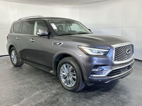 Used 2024 INFINITI QX80 Luxe image 2