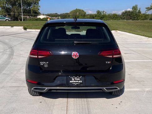 Used 2018 Volkswagen Golf SE image 10