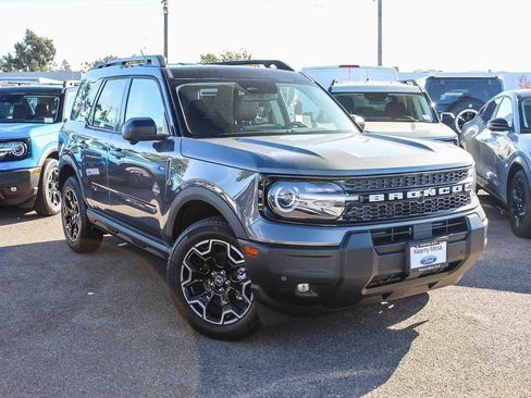 New 2025 Ford Bronco Sport Outer Banks w/ Outer Banks Tech Package+ image 1