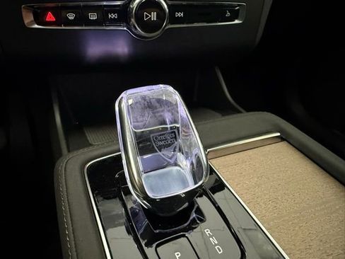 New 2026 Volvo XC90 T8 Plus w/ Protection Package Premier image 23