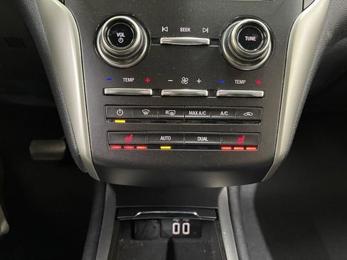 Used 2019 Lincoln MKC Select w/ Select Plus Package image 26