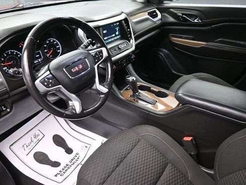 Used 2019 GMC Acadia SLE w/ LPO, Floor Liner Package image 18