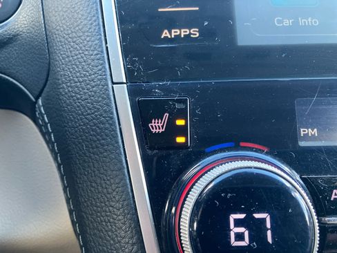 Used 2018 Subaru Outback 2.5i Limited image 32