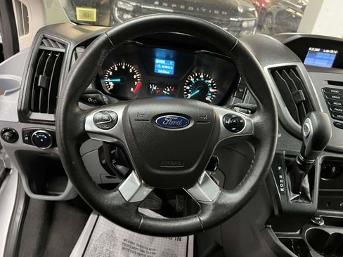 Used 2015 Ford Transit 150 XLT image 12