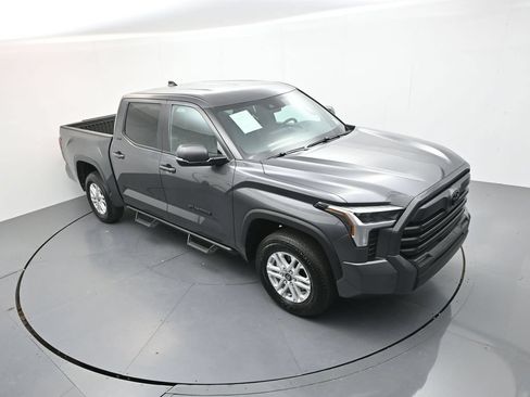 Used 2026 Toyota Tundra SR5 w/ SR5 Premium Package AWD/4WD image 22