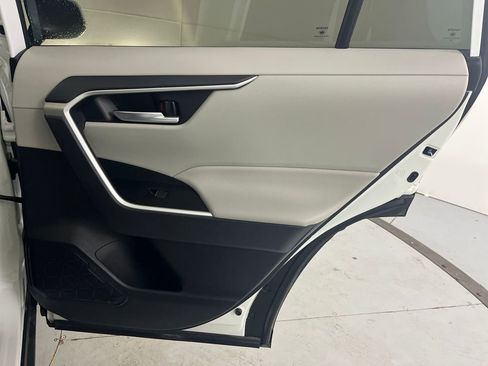 Used 2023 Toyota RAV4 XLE image 29