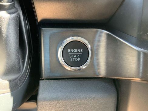 Used 2023 Ford F350 Lariat w/ Tow Technology Package image 38