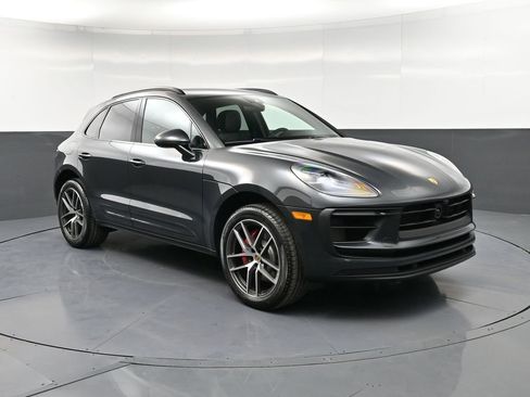 New 2026 Porsche Macan S AWD/4WD image 10