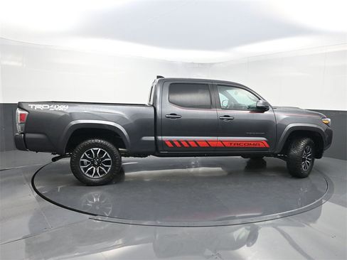 Used 2022 Toyota Tacoma TRD Sport image 22